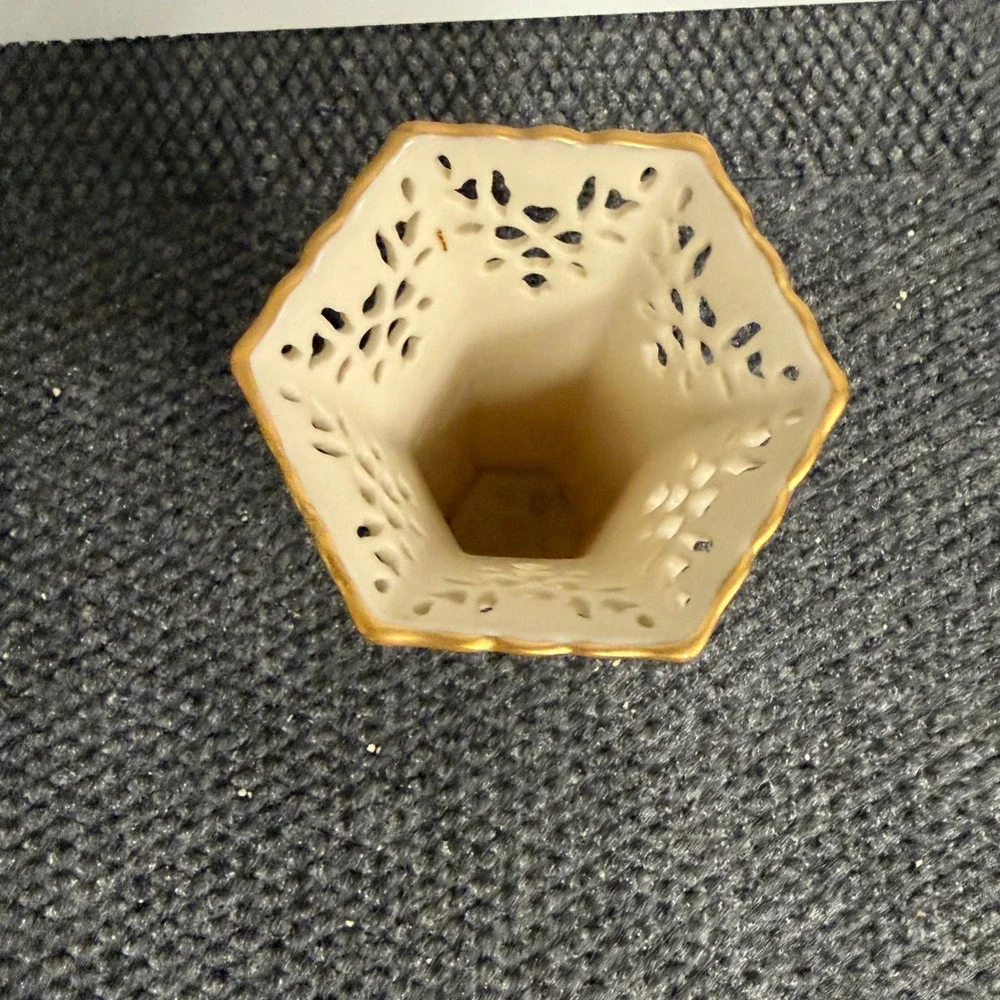 Lenox China Shelburne Small Vase Ivory Pierced Openwork 24K Gold Trim 8 Inch
